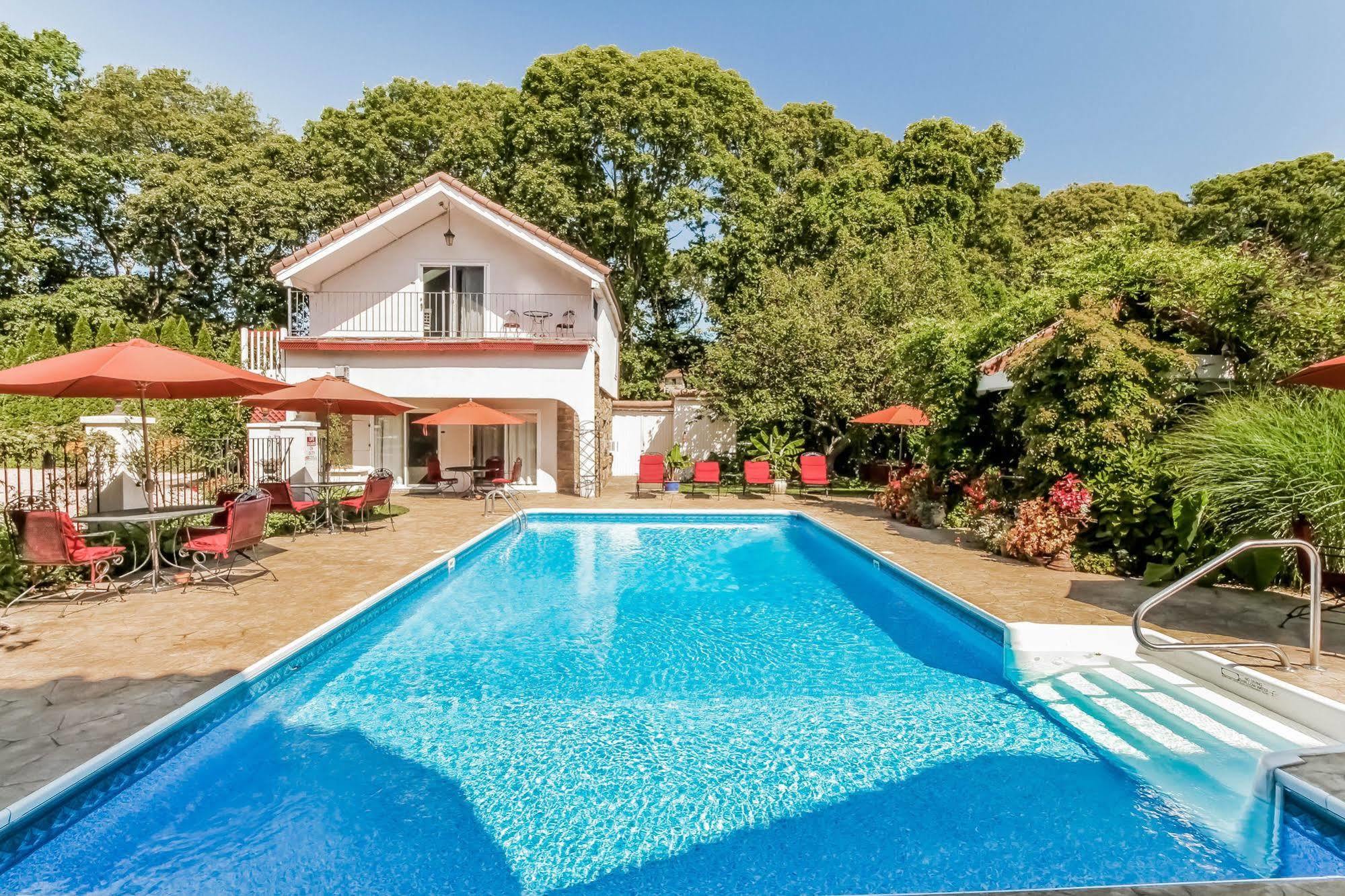 The Villa Bed And Breakfast Westerly Esterno foto